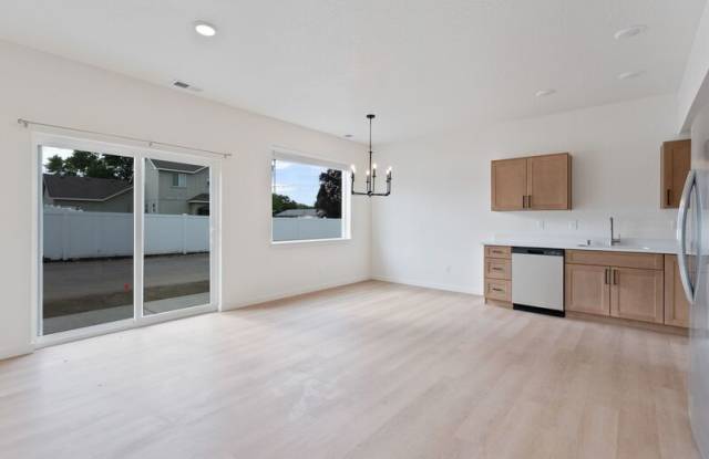 19304 East Sprague Avenue - 1 Gallery 3