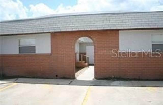 1215 SKYVIEW BOULEVARD N photos photos