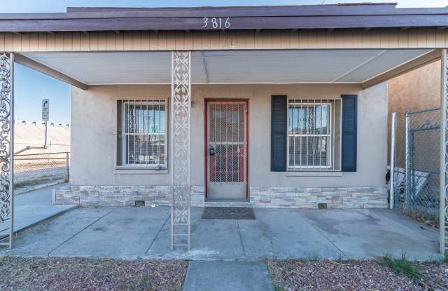 Charming 2 bedroom, 1 bath home in East El Paso! photos photos