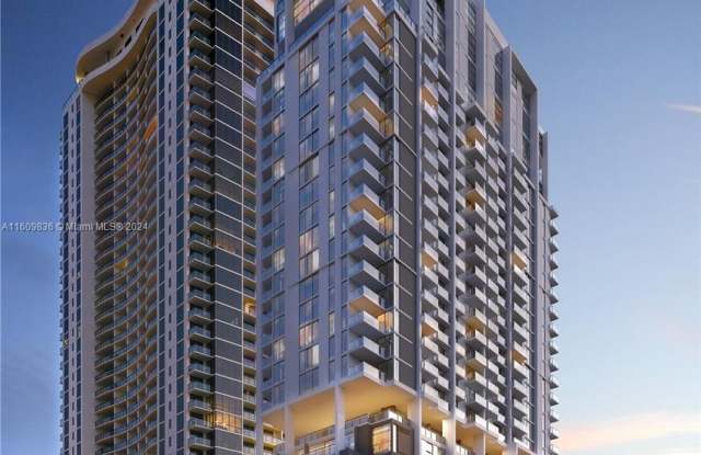 1642 NE 1st Ave photos photos