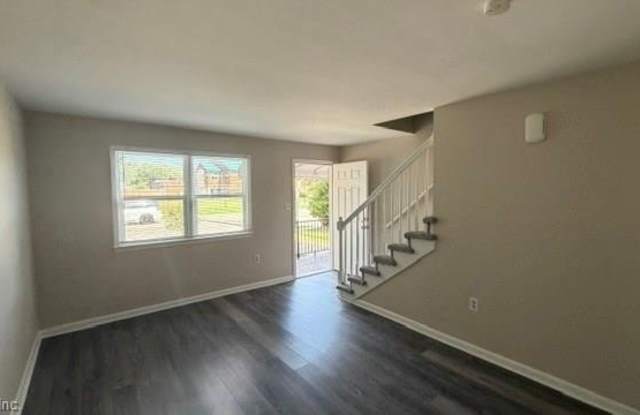 1512 Mediterranean Avenue Gallery 4