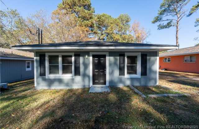 425 Squirrel Street unit: B photos photos