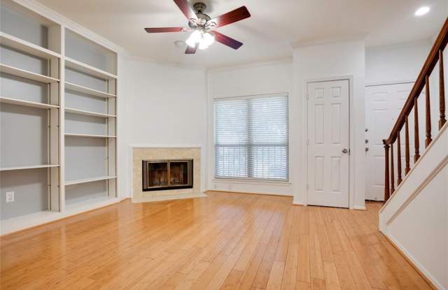6303 Richmond Avenue Gallery 4