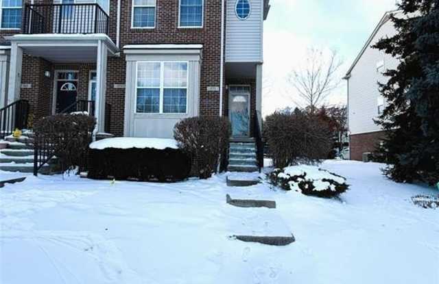 575 Summerfield Drive photos photos