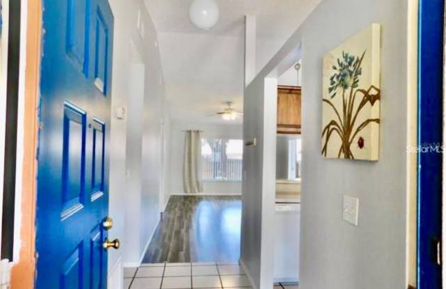 107 SHADY OAK Drive Gallery 3