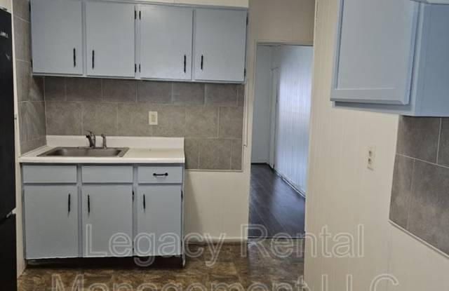 424 South Poplar Street - 1 photos photos 424 South Poplar Street - 1 photos photos