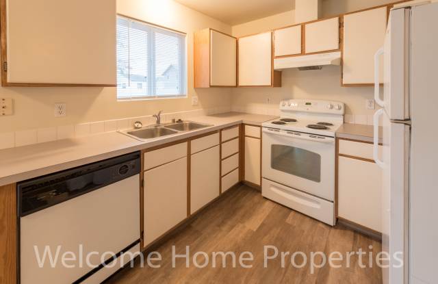 Great 2 bedroom apartment with all-new carpet photos photos