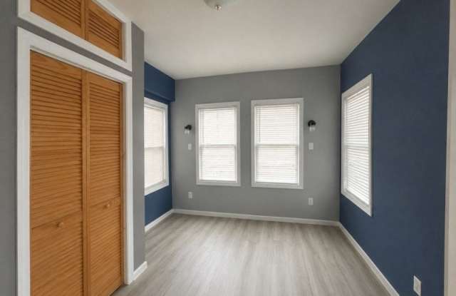 206 Bathgate Ave Gallery 4