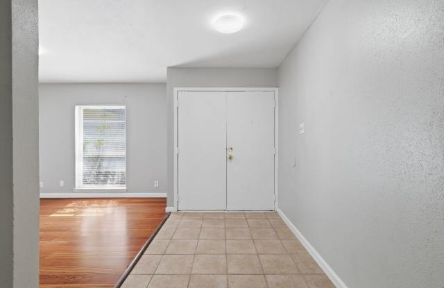 Fully Updated Single-Story Home with Greenbelt Views Gallery 3