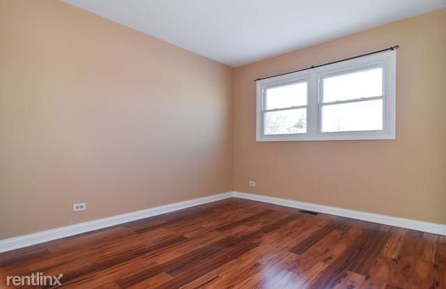 7607 Bristol Ln Unit D - 7607 Bristol Lane, Hanover Park, IL 60133