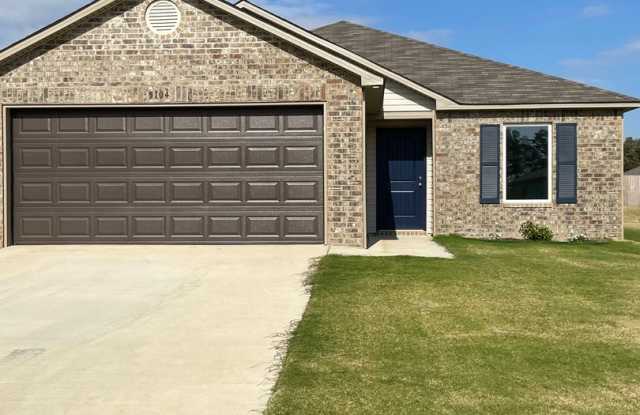 3 Bedroom, 2 Bathroom Home Gallery 3
