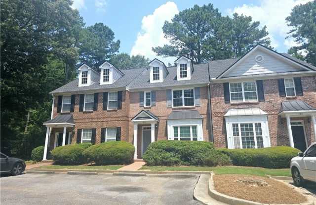 1318 Guilderoy photos photos