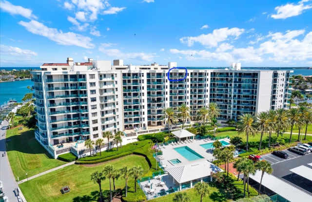 670 ISLAND WAY photos photos