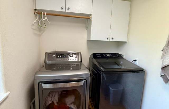 LONG TERM K-BEACH HOME! Gallery 3
