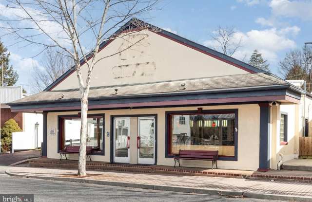 230 STEINWEHR Avenue Gallery 1
