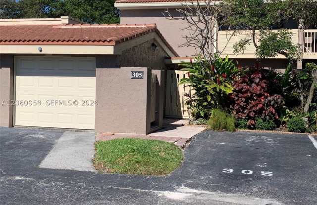 305 Bonnie Brae Way photos photos