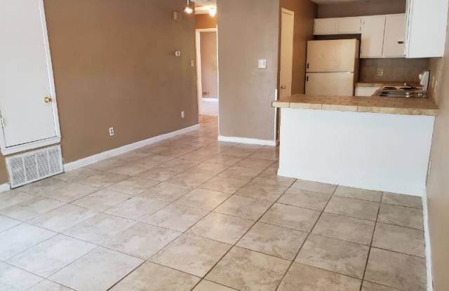520 Lenora Dr A Gallery 3