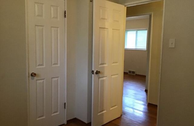 289 Elmdale Drive Gallery 4