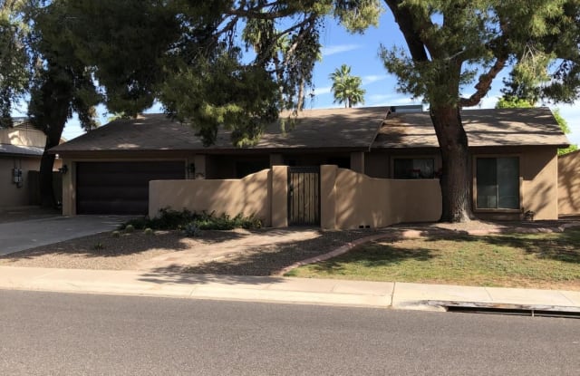 2746 E NORTH Lane - 2746 East North Lane, Phoenix, AZ 85028
