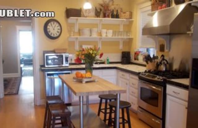1216 Newport Ave - 1216 West Newport Avenue, Chicago, IL 60657