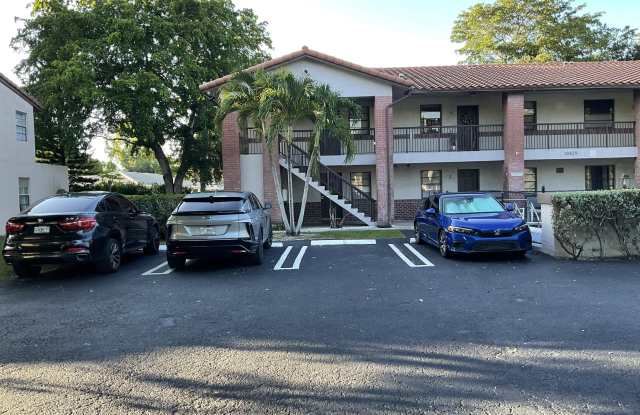 10825 Royal Palm Boulevard Gallery 2