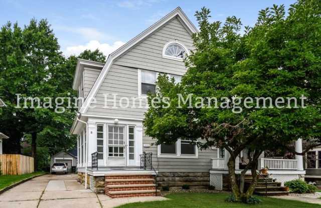 1466 Mars Avenue Gallery 3
