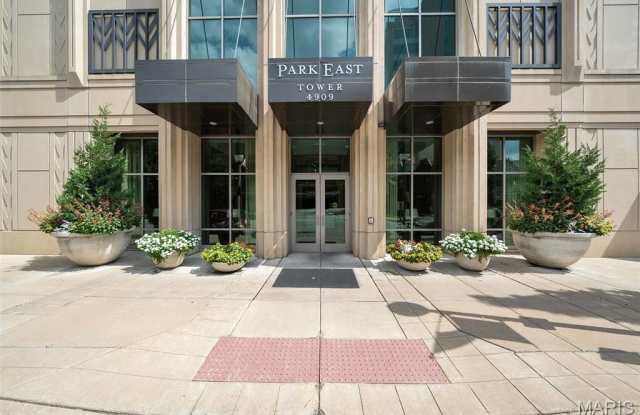 4909 Laclede Avenue Gallery 2