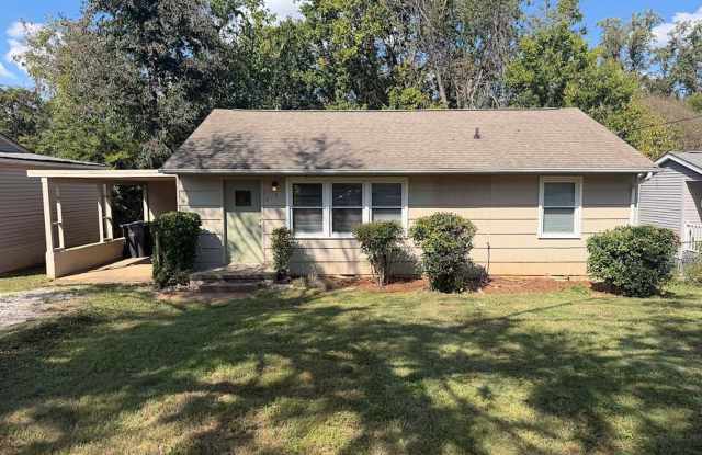 ONE LEVEL HOME...3 BEDROOMS IN S. KNOXVILLE!! Gallery 1