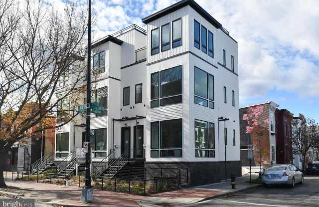 808 13TH Street NE Gallery 1