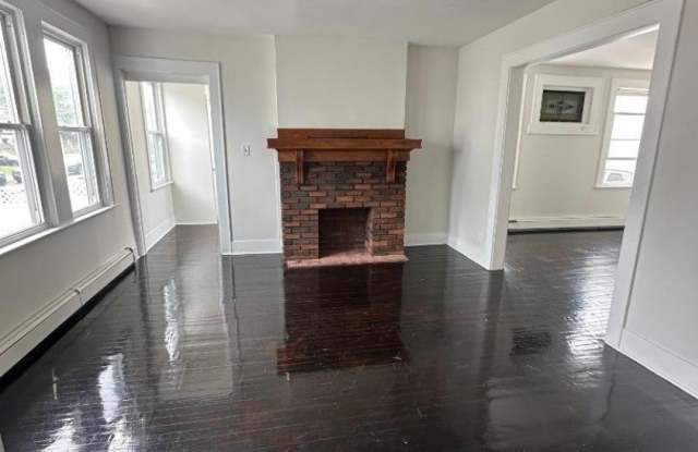195 Brookdale Ave Gallery 2