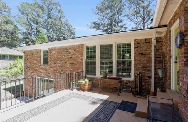 2772 Briarcliff Road Northeast Gallery 3