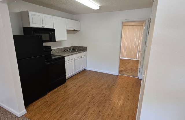 1 Bedroom 1 Bath in Lakewood Available NOW! Gallery 2