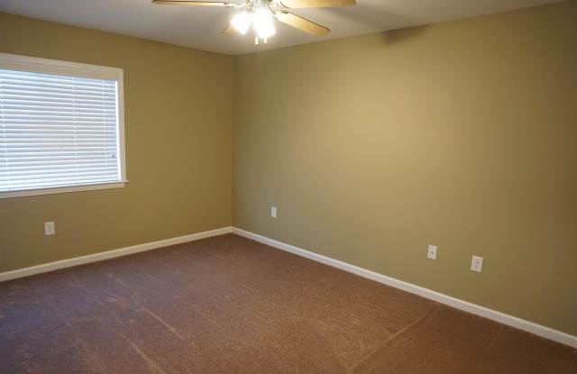 411 Baldwin Ct Gallery 2
