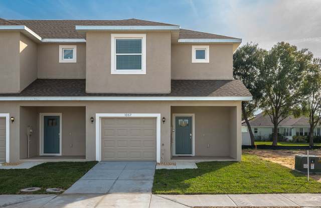 1047 Oak Hammock Drive - 1 photos photos