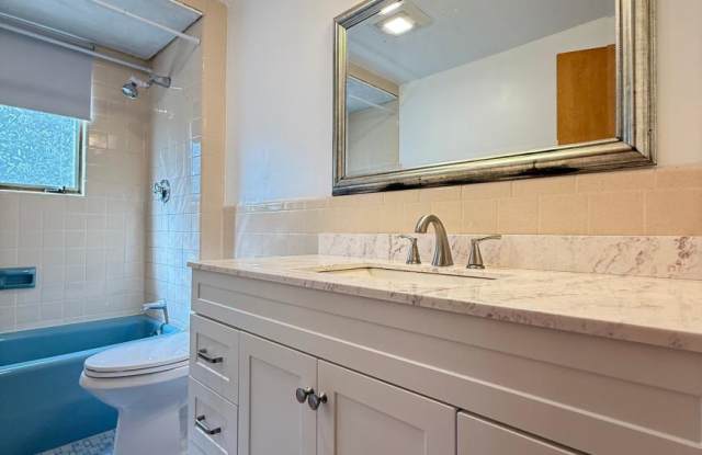 239-241 Boylston St. Gallery 3