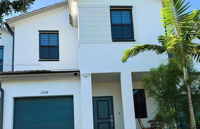 13158 SW 233rd St photos photos