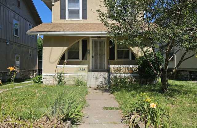 BEAUTIFUL 2-STORY HOME!!! photos photos