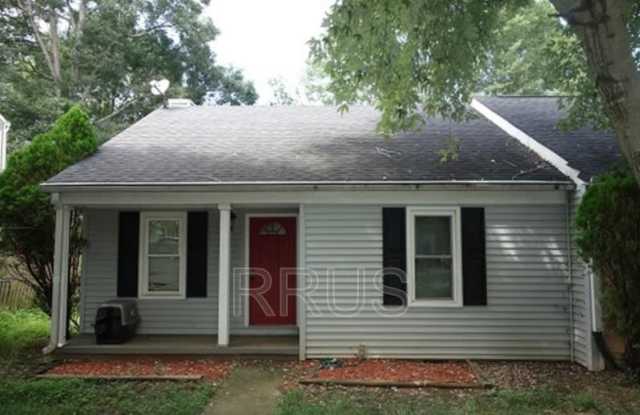 348 East Post Oak Crossing Southwest - 348 East Post Oak Crossing Southwest, Marietta, GA 30008
