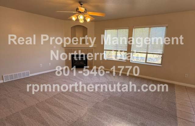 4 Bedroom Home in Clinton! Gallery 4