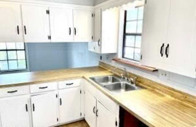 128 Longfellow Drive Gallery 4