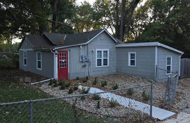 7720 Elm Avenue photos photos