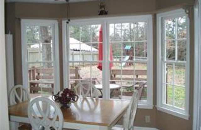 1596 Rock Springs Lane Gallery 4