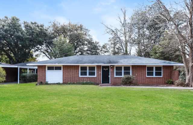 2250 Darlington Drive photos photos