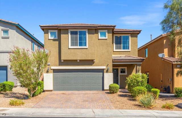 Spacious, Luxurious 5-Bedroom Oasis with Bedroom Downstairs, Bonus Room and more! photos photos
