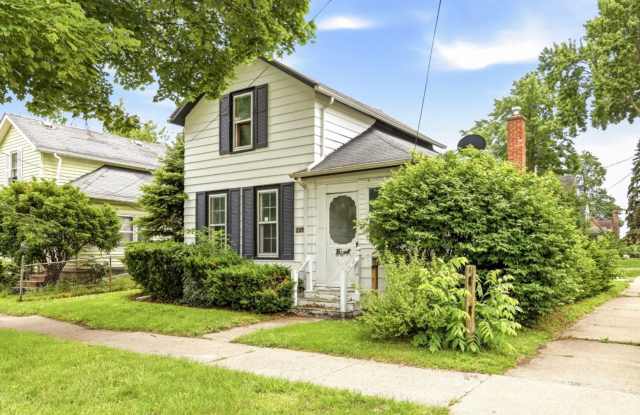 Updated 3BR Home with New Kitchen & 2-Car Garage photos photos