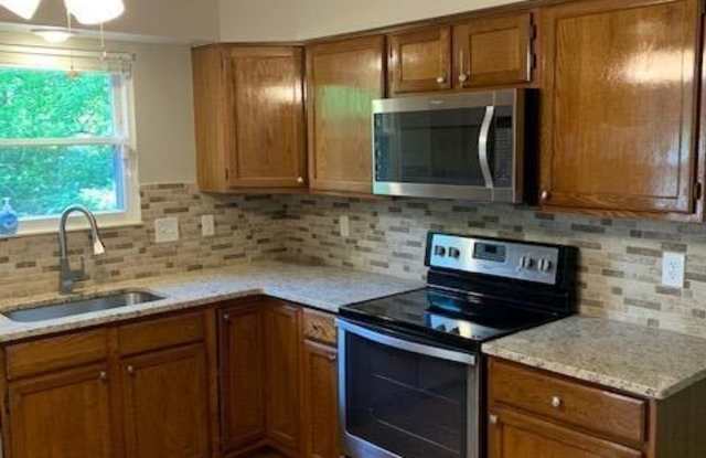 6263 Crooked Creek Drive Gallery 4