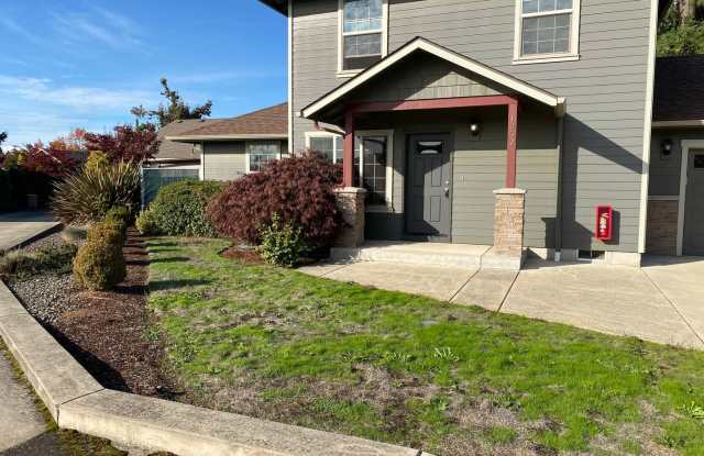 1052 53rd Street - 1052 53rd Street, Springfield, OR 97478