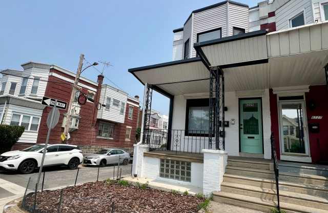 Newly Renovated 1-Bedroom Apartment! Available NOW! photos photos