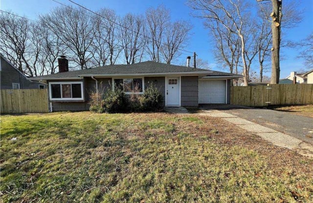 130 Flower Road - 130 Flower Road, Mastic Beach, NY 11951