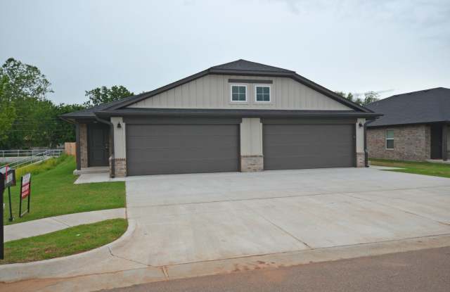 3 Bed 2 Bath 2 Car Duplex in Chisholm Creek NW OKC photos photos